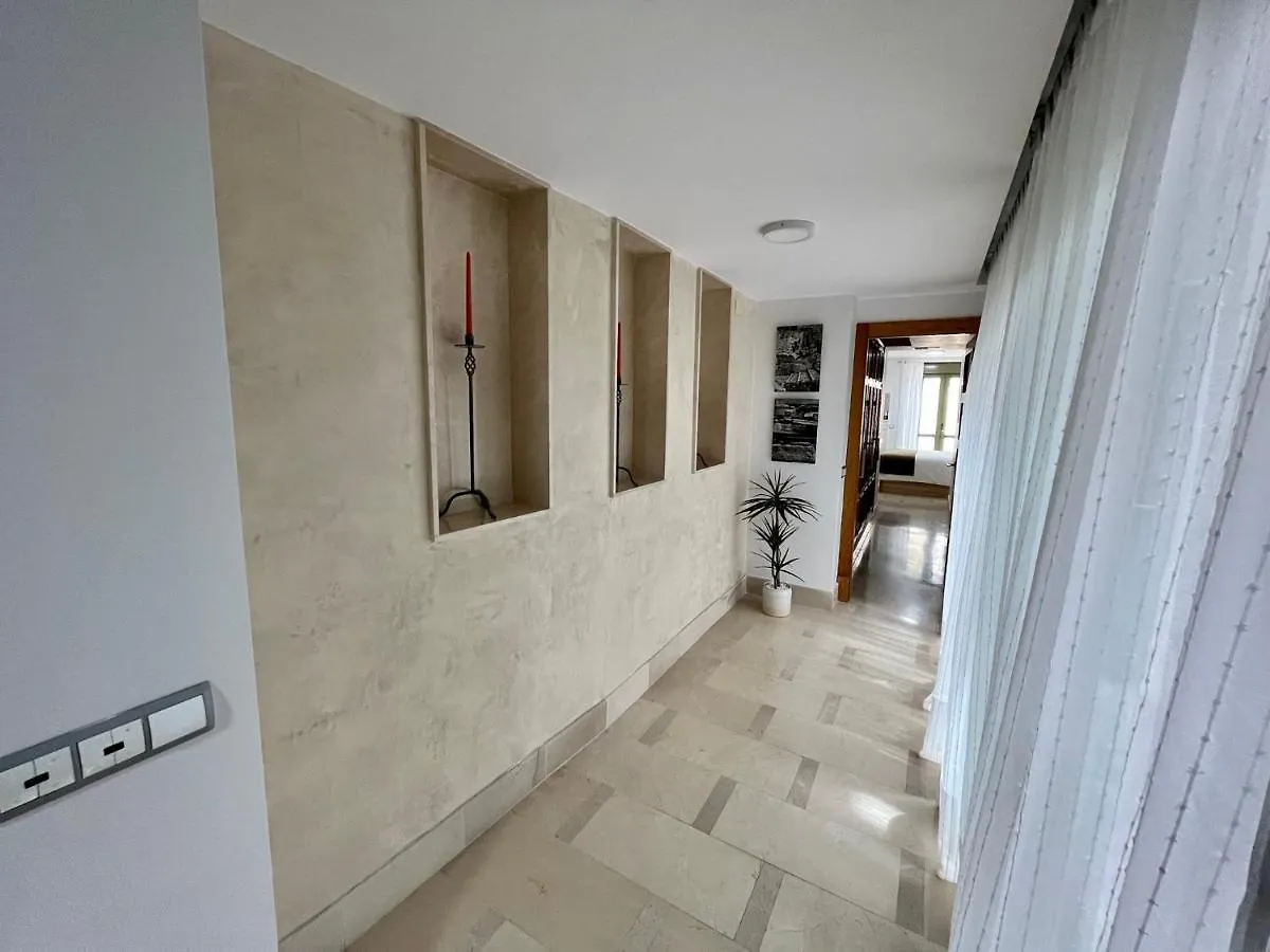 1D Brand New Apartment Downtown Sevilla, Azofaifo Street