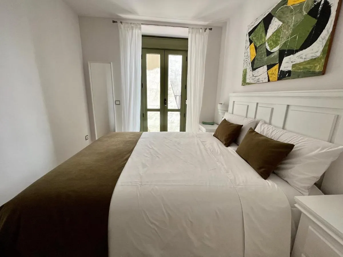 1D Brand New Apartment Downtown Sevilla, Azofaifo Street