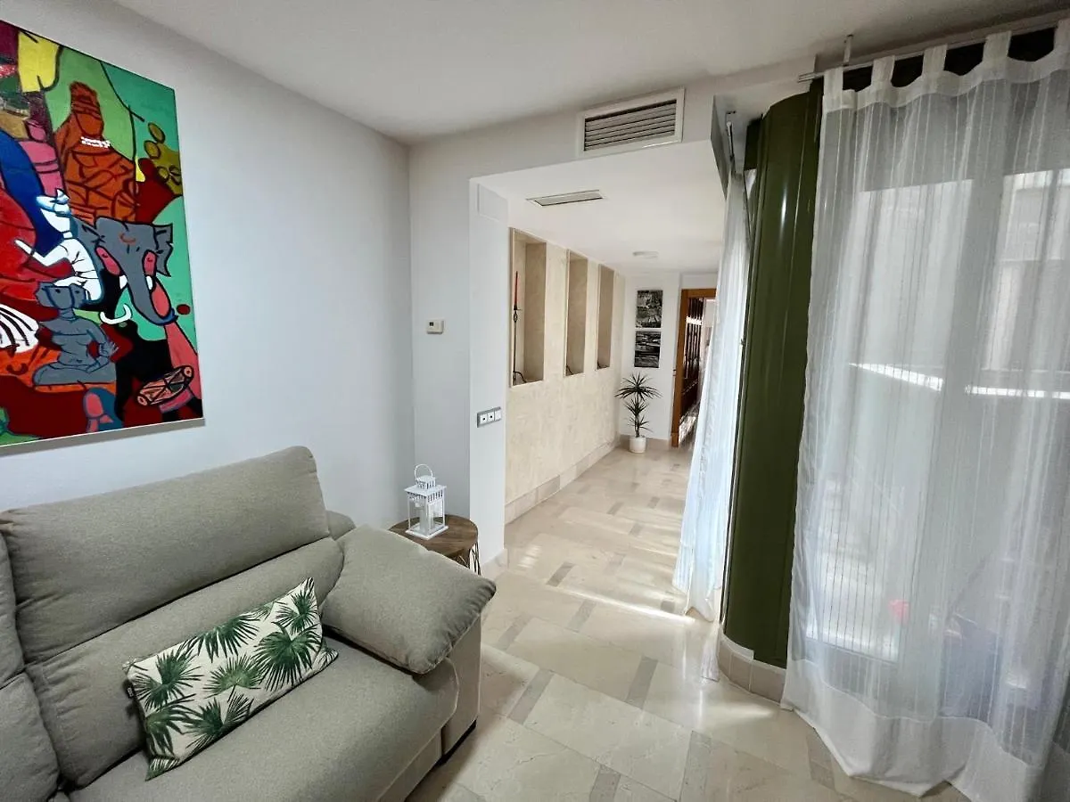 1D Brand New Apartment Downtown Sevilla, Azofaifo Street